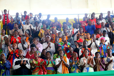 Artists performed live at the 25 November 2014 event at Amahoro Petit National Stadium before a crowd of more than 3,000 Rwandans, including women and men agents of change from Kimisagara sector, one of the main intervention sites of UN Women’s Kigali Safe City Programme. (Photo: One UN Rwanda.)