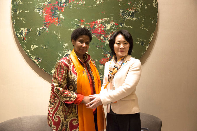 UN Women Executive Director with Miki Yamada, Parliamentary Vice-Minister of Foreign Affairs of Japan. Photo: UN Women/Ventura Formicone