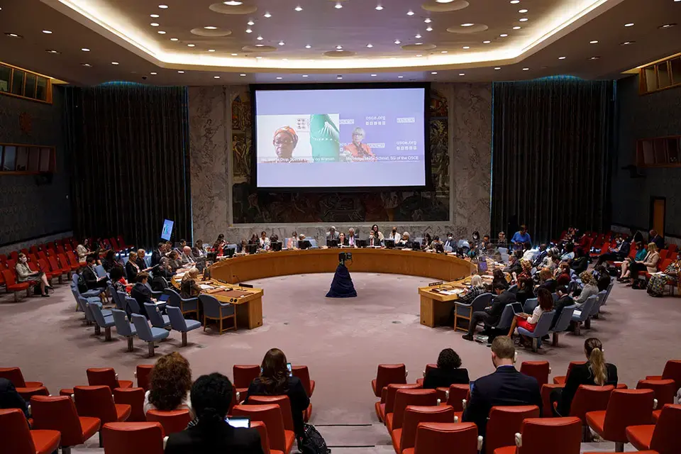 A wide view of the UN Security Council Open Debate on Women, Peace and Security. On the screen is, at right, Helga Maria Schmid, Secretary General of the Organization for Security and Cooperation in Europe (OSCE), and, at left, Bineta Diop, Special Envoy on Women, Peace and Security of the Chairperson of the African Union Commission. Photo: UN Women/Ryan Brown